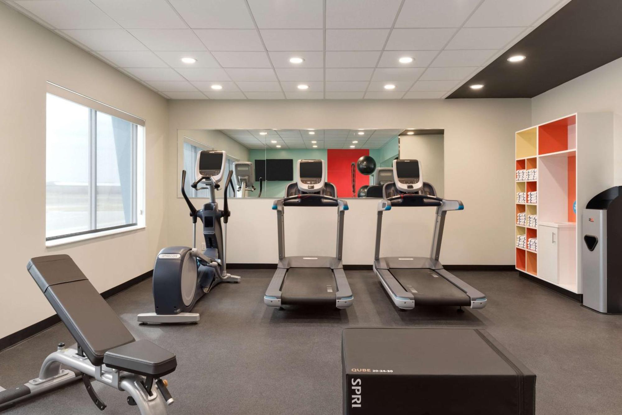 Tru By Hilton Cedar Rapids Westdale Hotel Luaran gambar