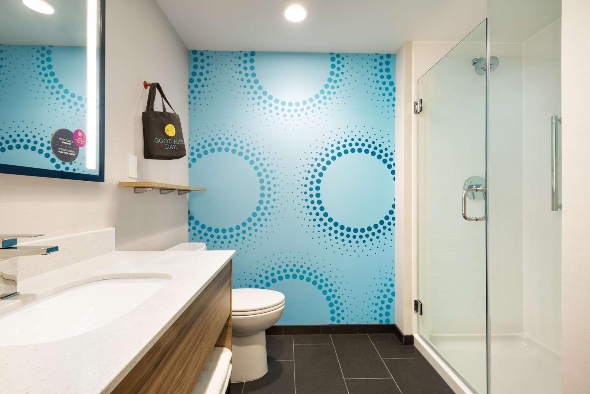 Tru By Hilton Cedar Rapids Westdale Hotel Luaran gambar