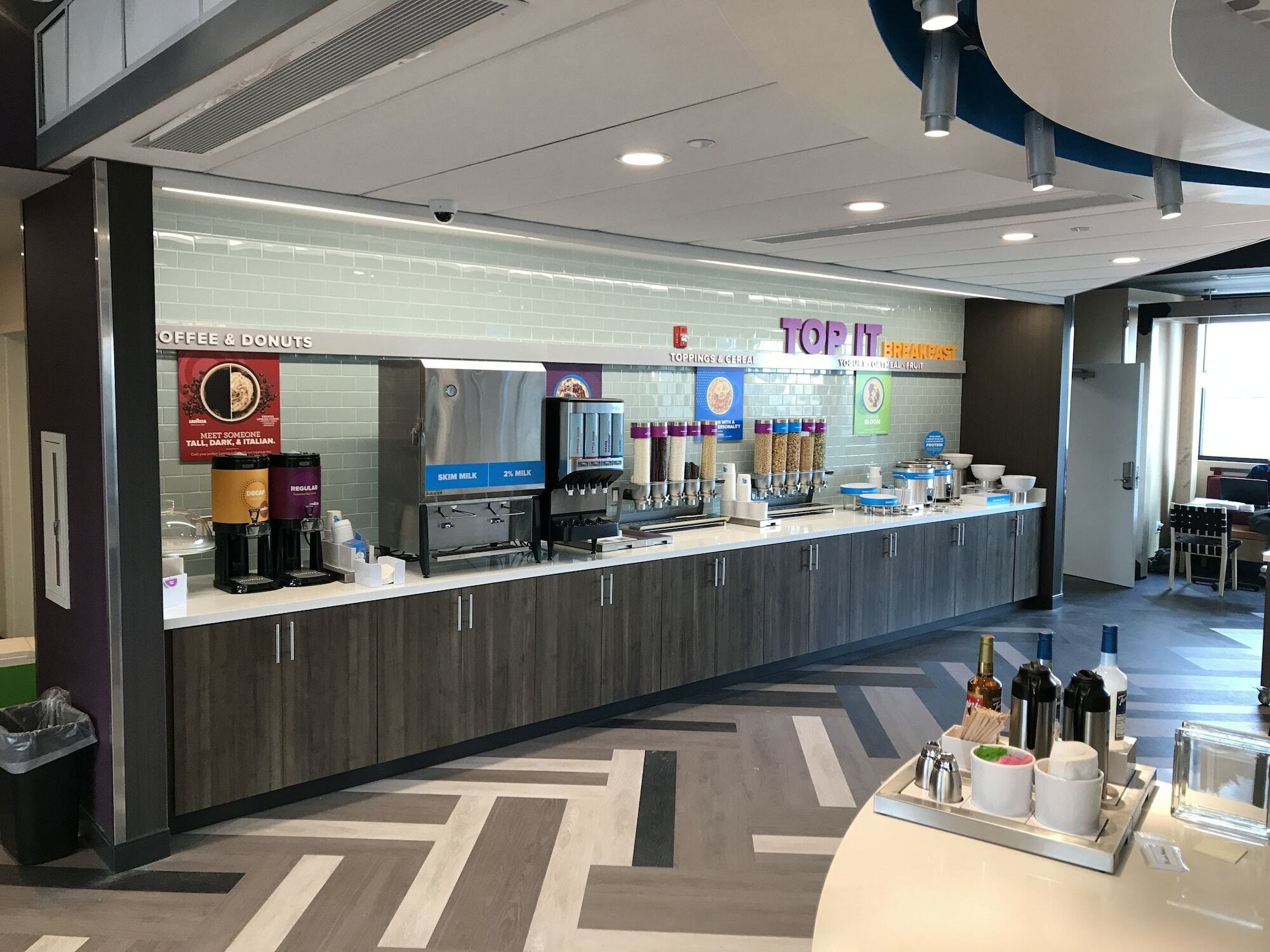 Tru By Hilton Cedar Rapids Westdale Hotel Luaran gambar